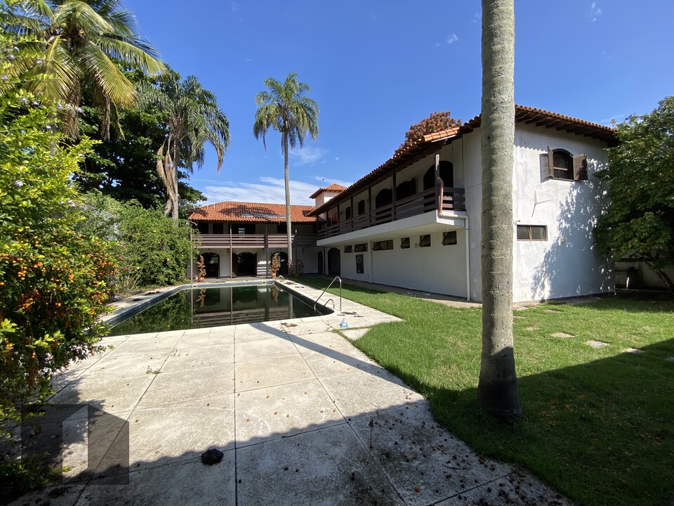 Casa, 5 quartos, 1083 m² - Foto 1