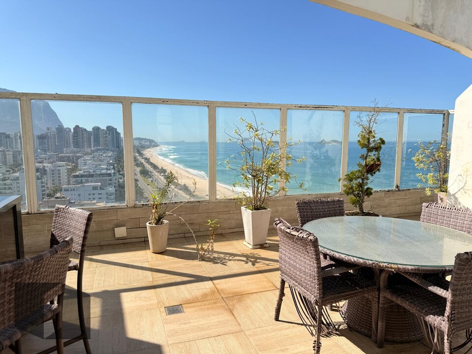 Cobertura, 3 quartos, 250 m² - Foto 1